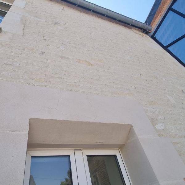 Restauration des linteaux et appuis de porte et fenêtre par Chesnel Batiment dans le Calvados